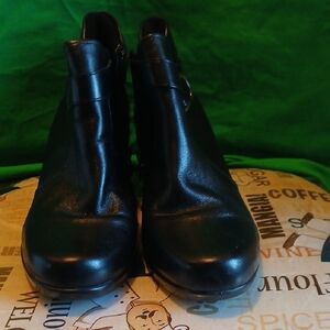 Naturalizer Black Ankle Booties